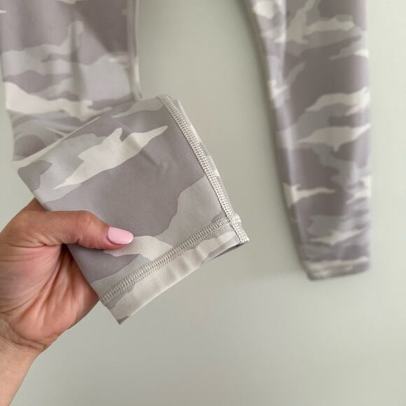 Athleta Elation 7/8 Tight Pull On Camo Print Activewear Leggings Gray XS - Picture 5 of 11